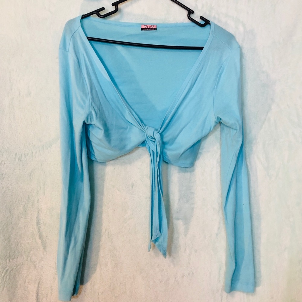❤️Love and Let Love ❤️ Blue long sleeve shrug